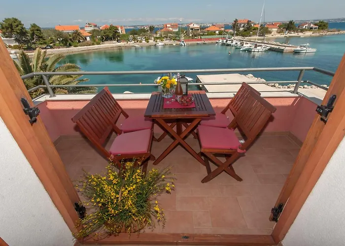 Apartmani Ivanov Poljana